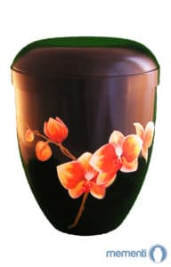 Schwarze Biourne mit Blumen