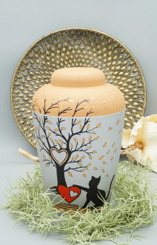 Bio Urne für Tiere handbemalt mit Katze Herz und Baum mit dekorativem Hintergrund