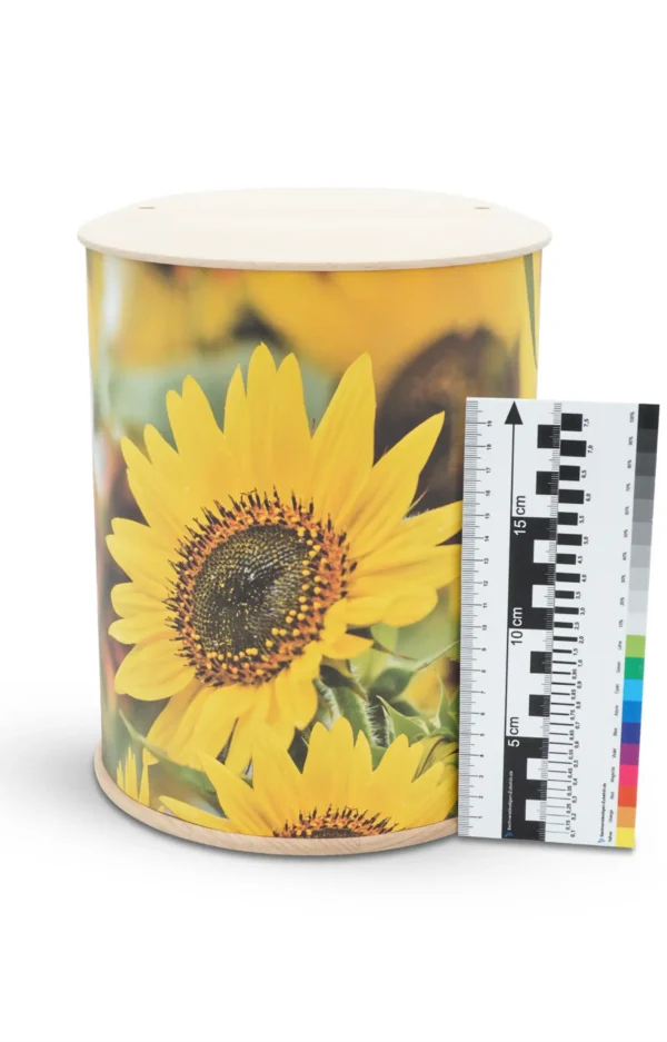 Fotourne mit Sonnenblumen Motiv rundum bedruckt mit Holzdeckel und Holzboden mit Maßstab und Farbskala