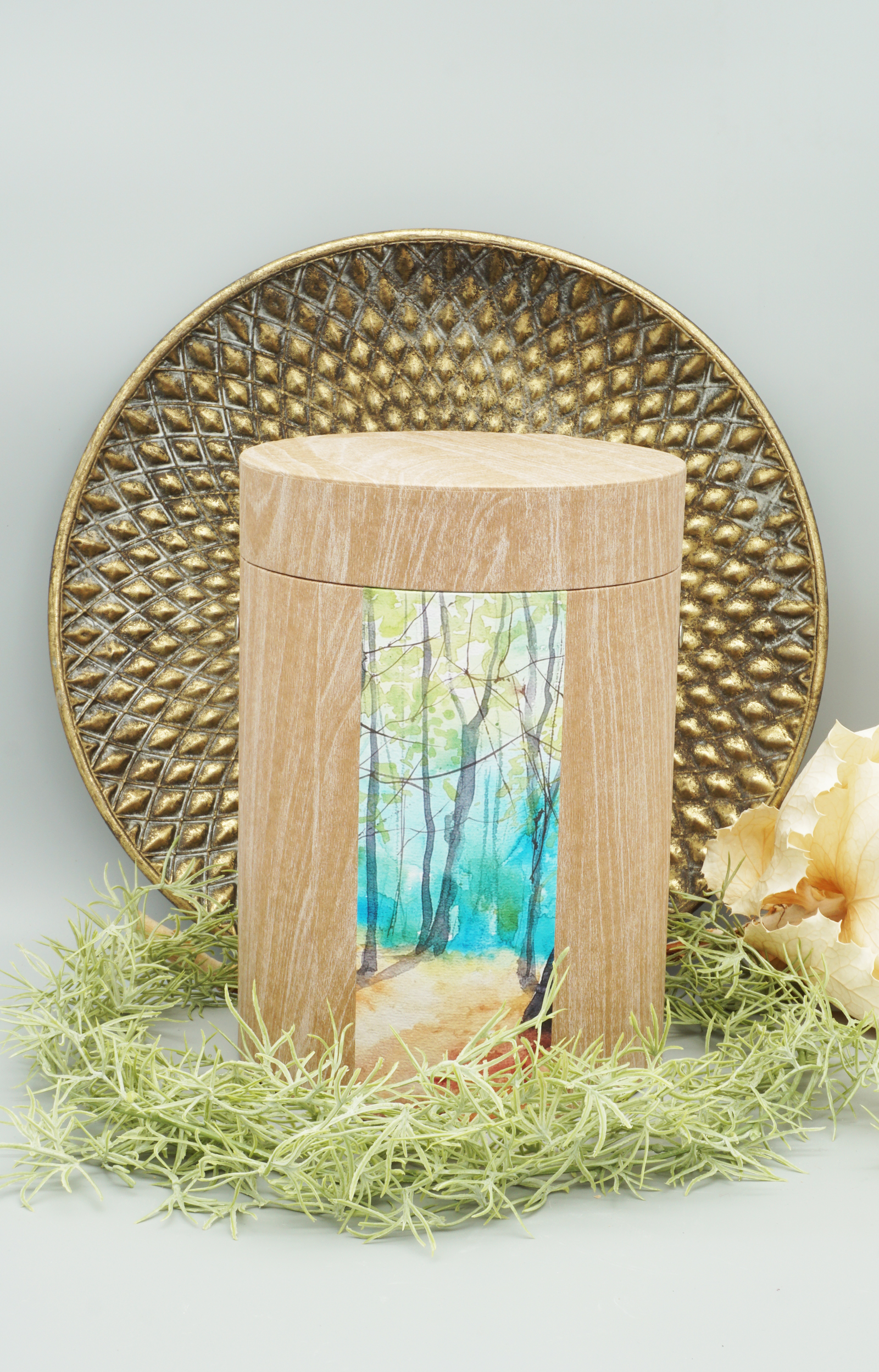 Runde Urne aus Zellulose mit Waldmotiv – Bild 2